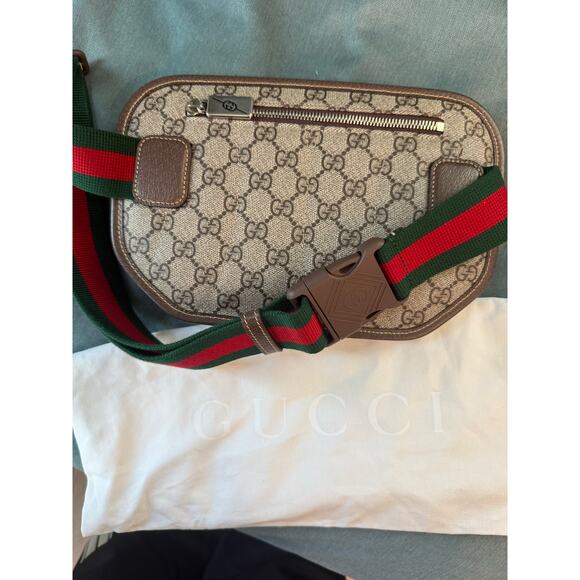 GUCCI GG Supreme Belt Bag Sold Out NWT - Picture 11 of 11
